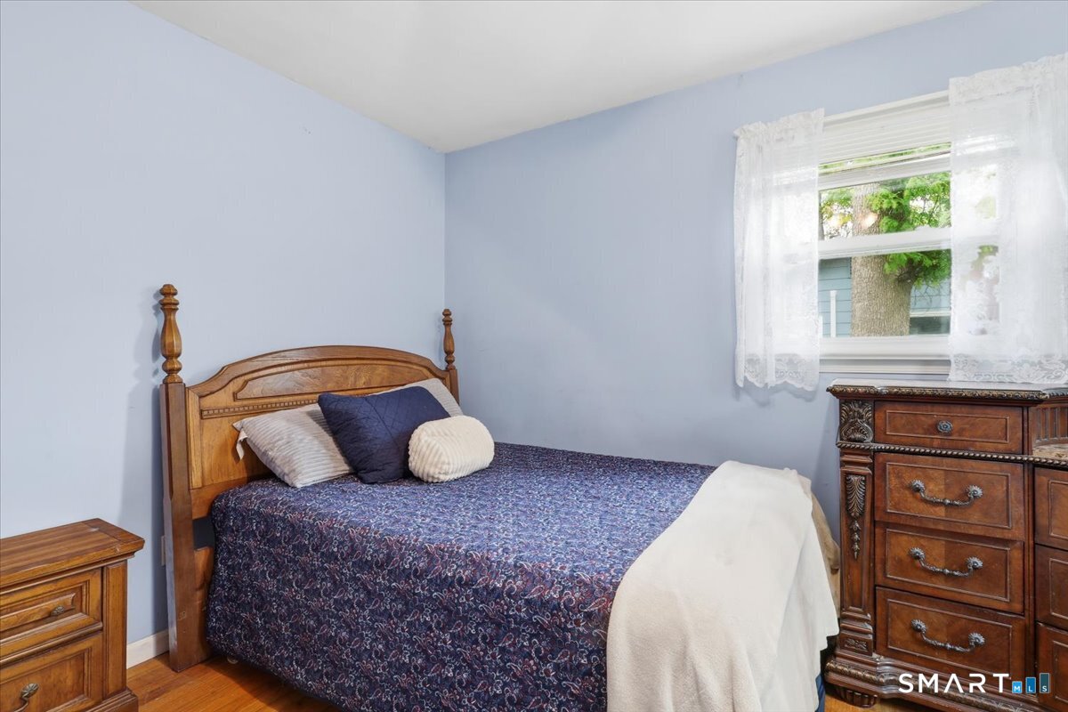 31 Iron Street Ledyard CT 06339