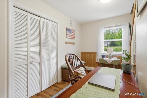 31 Iron Street Ledyard CT 06339