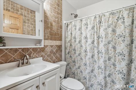 31 Iron Street Ledyard CT 06339