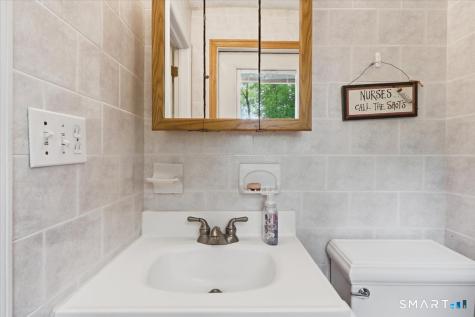 31 Iron Street Ledyard CT 06339