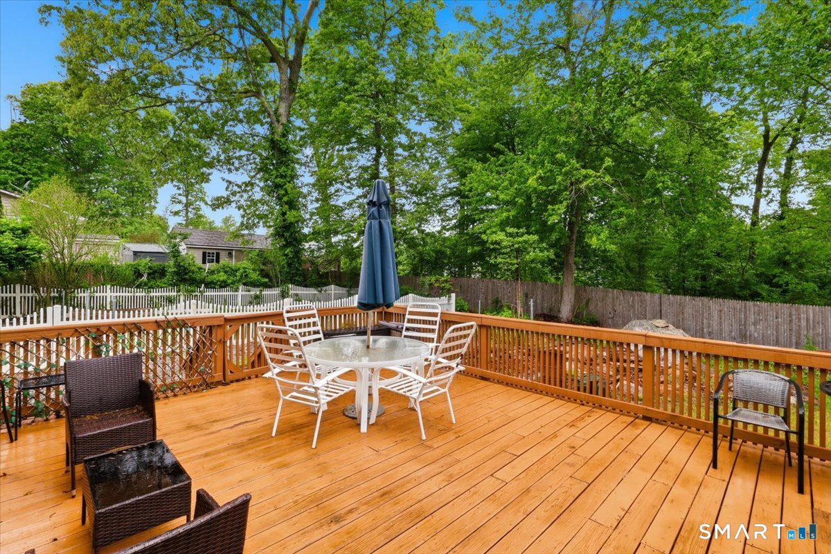 31 Iron Street Ledyard CT 06339