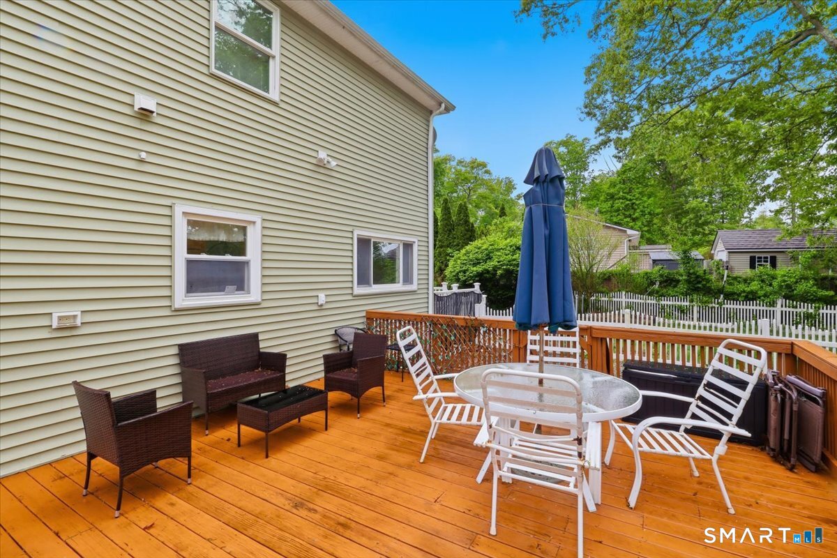 31 Iron Street Ledyard CT 06339