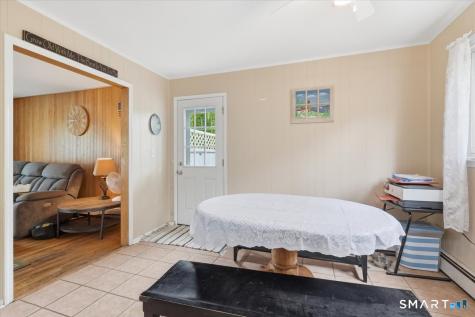 31 Iron Street Ledyard CT 06339