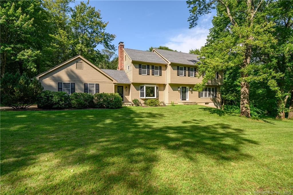 10 Mauweehoo Hill Sherman CT 06784