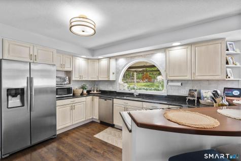 1 Hidden Brook Road Hamden CT 06518