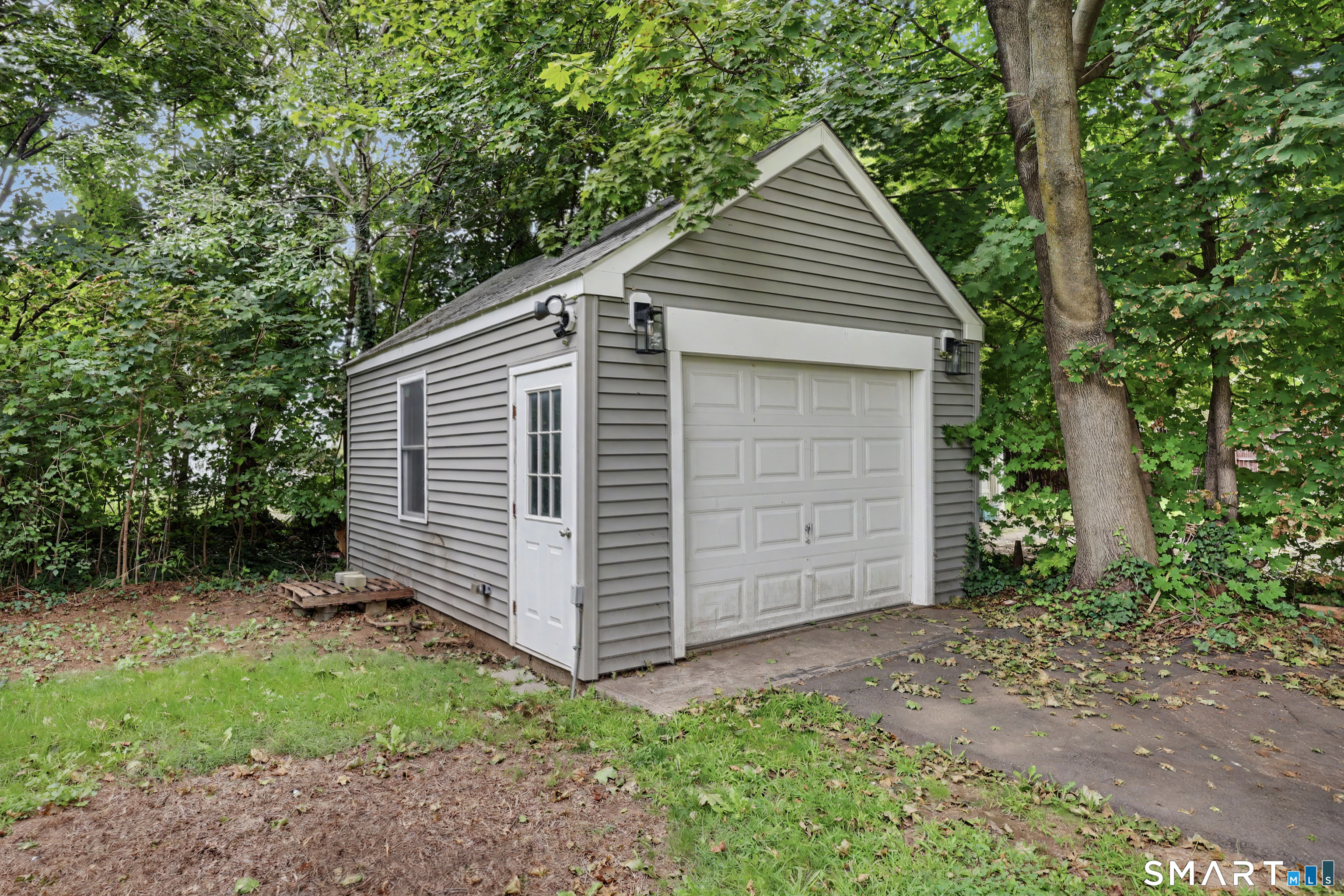 24 Beacon Street Hamden CT 06514