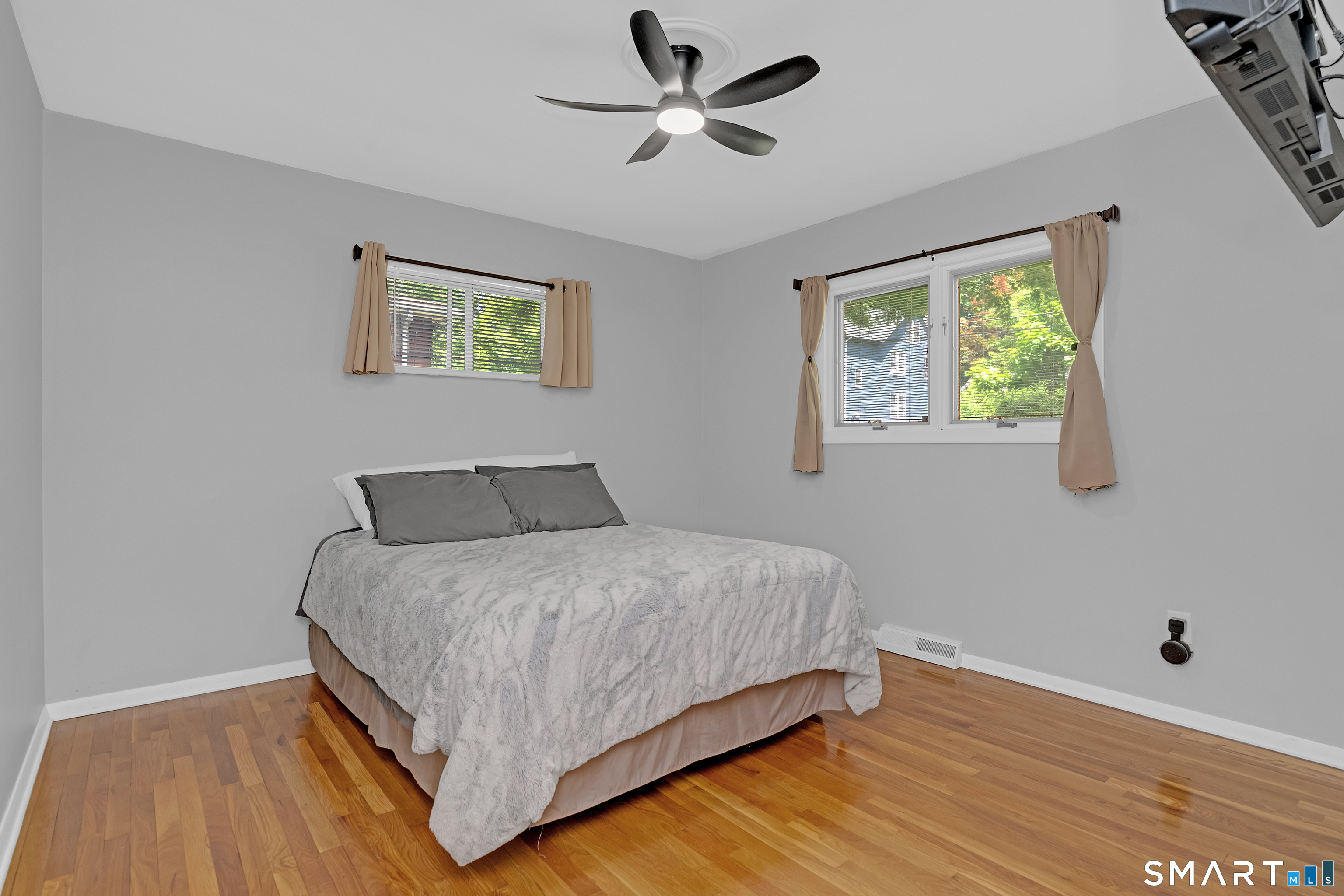 30 Maplewood Street Waterbury CT 06708