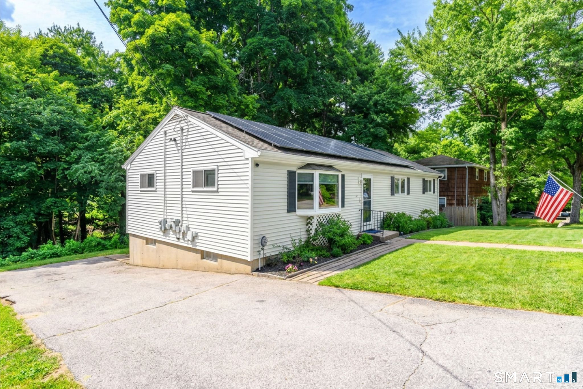 30 Maplewood Street Waterbury CT 06708
