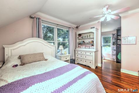 71 Canterbury Lane Milford CT 06460