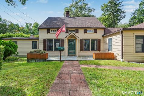 10 Hillwood Place Norwalk CT 06850