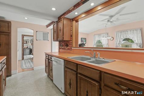 10 Hillwood Place Norwalk CT 06850