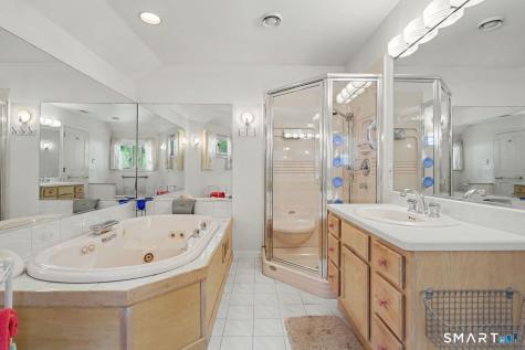 10 Hillwood Place Norwalk CT 06850