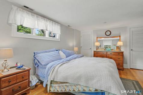 10 Hillwood Place Norwalk CT 06850