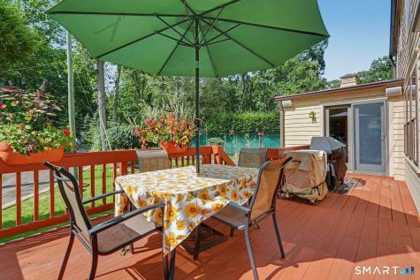 10 Hillwood Place Norwalk CT 06850