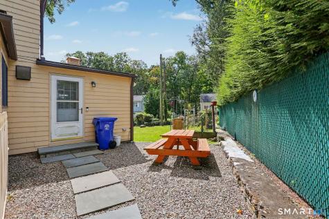 10 Hillwood Place Norwalk CT 06850