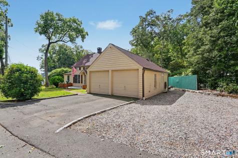 10 Hillwood Place Norwalk CT 06850