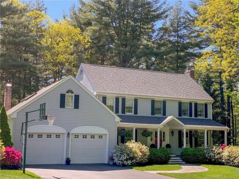 76 Lexington Road Avon CT 06001
