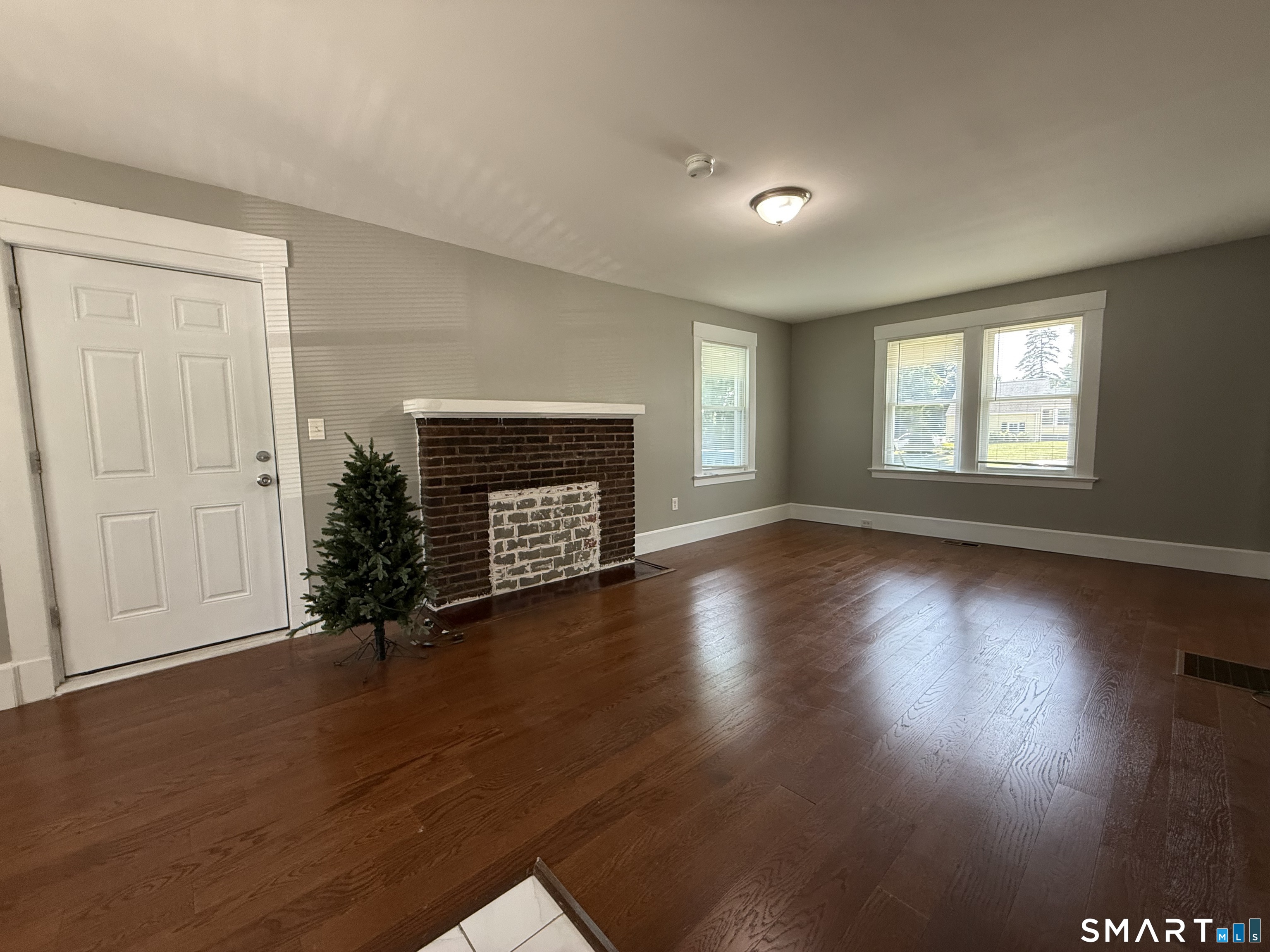 4 Bishop Street North Haven CT 06473