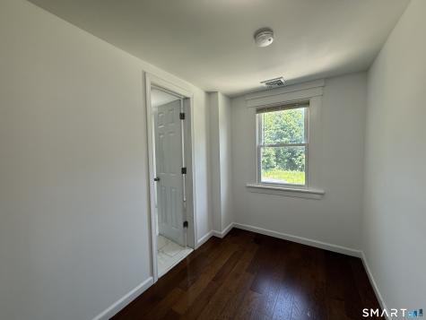 4 Bishop Street North Haven CT 06473