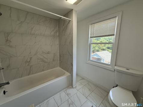 4 Bishop Street North Haven CT 06473