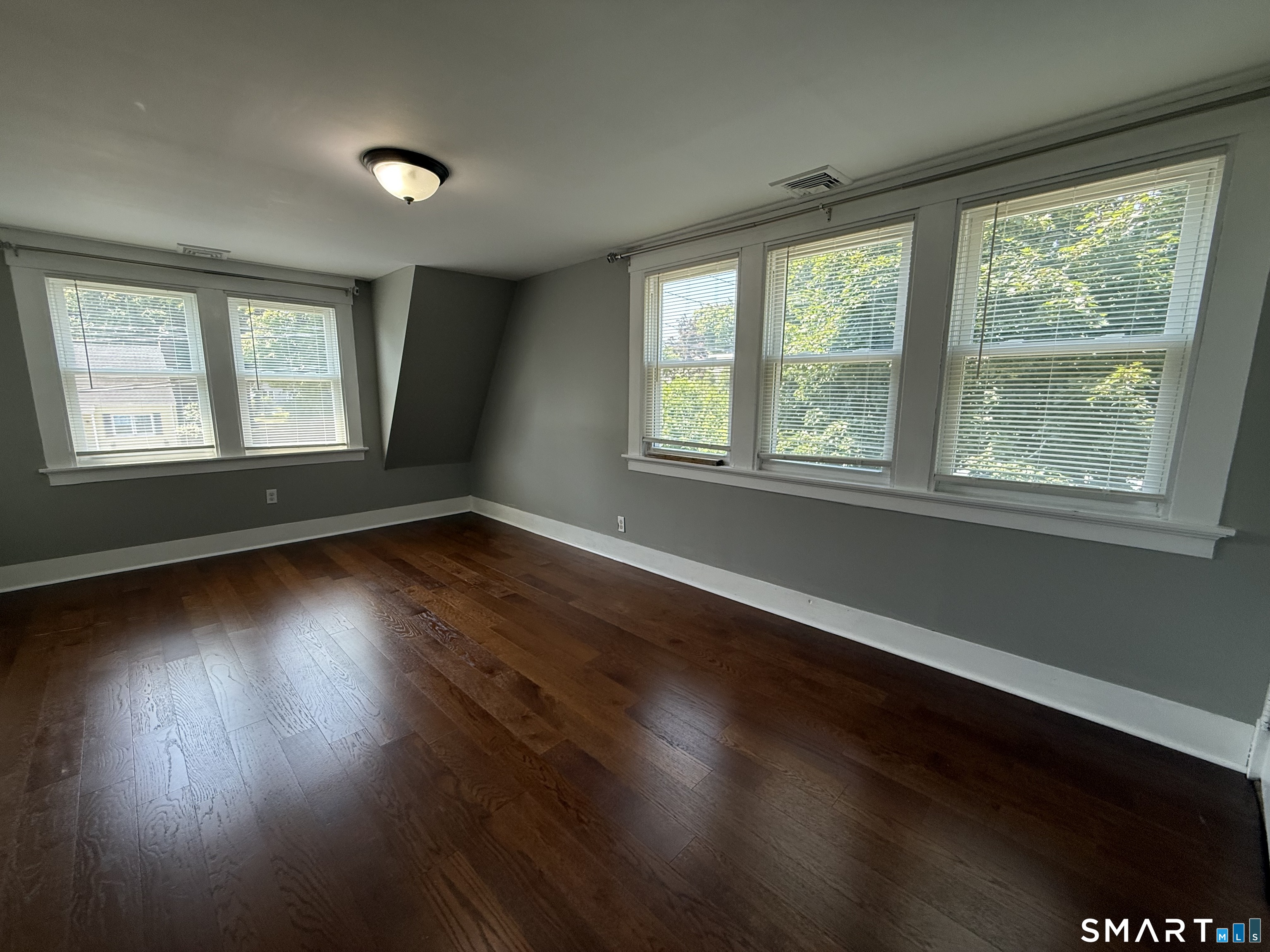 4 Bishop Street North Haven CT 06473