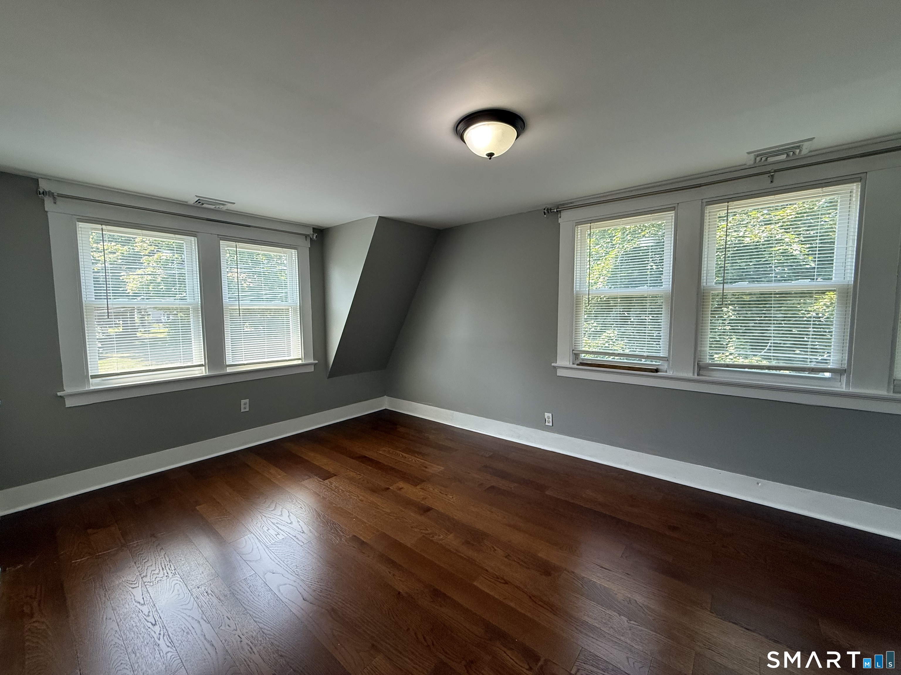 4 Bishop Street North Haven CT 06473