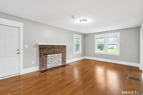 4 Bishop Street North Haven CT 06473