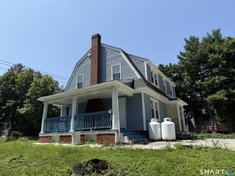 4 Bishop Street North Haven CT 06473