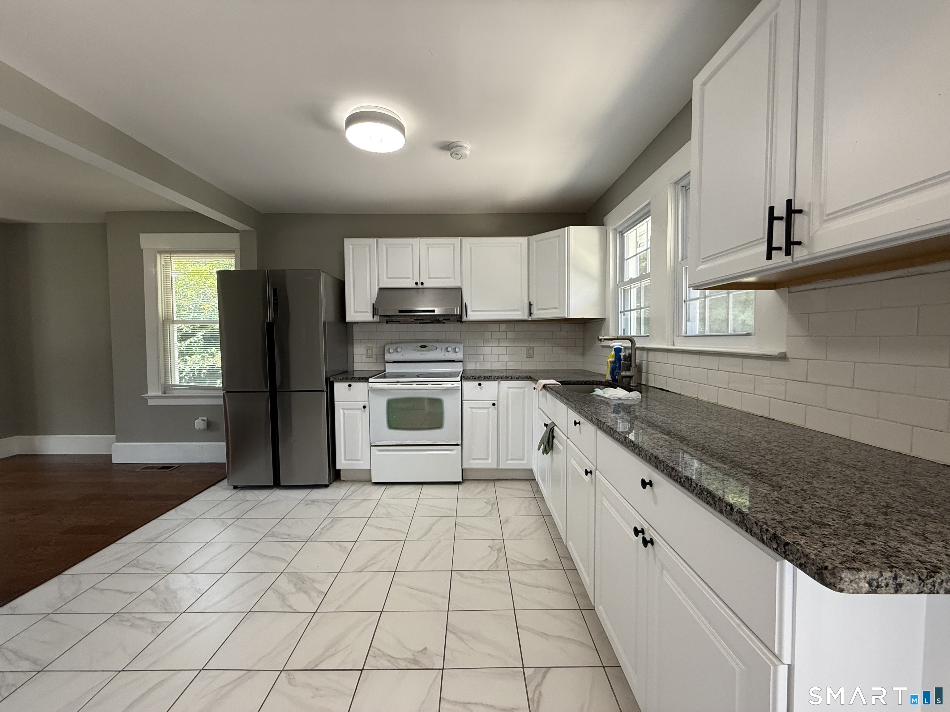 4 Bishop Street North Haven CT 06473