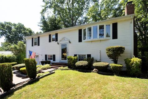 8 Cobblers Court Norwalk CT 06851