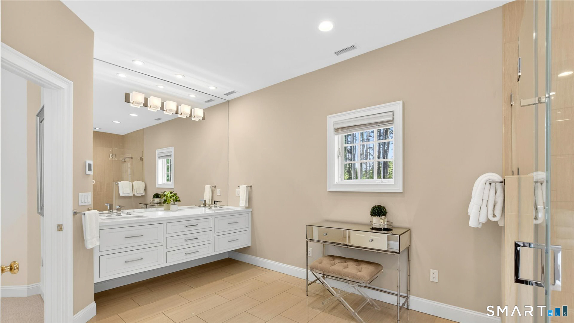 22 Joshua Drive Simsbury CT 06092