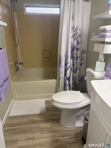 136 Hunters Road Norwich CT 06360