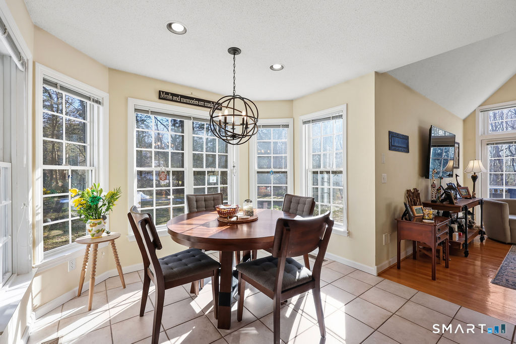 73 High Valley Drive Canton CT 06019