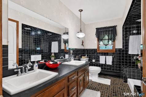 10 Rolf Drive Danbury CT 06810