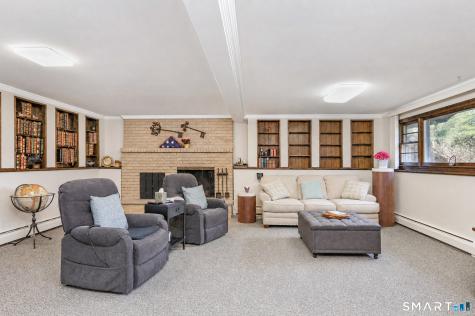 10 Rolf Drive Danbury CT 06810