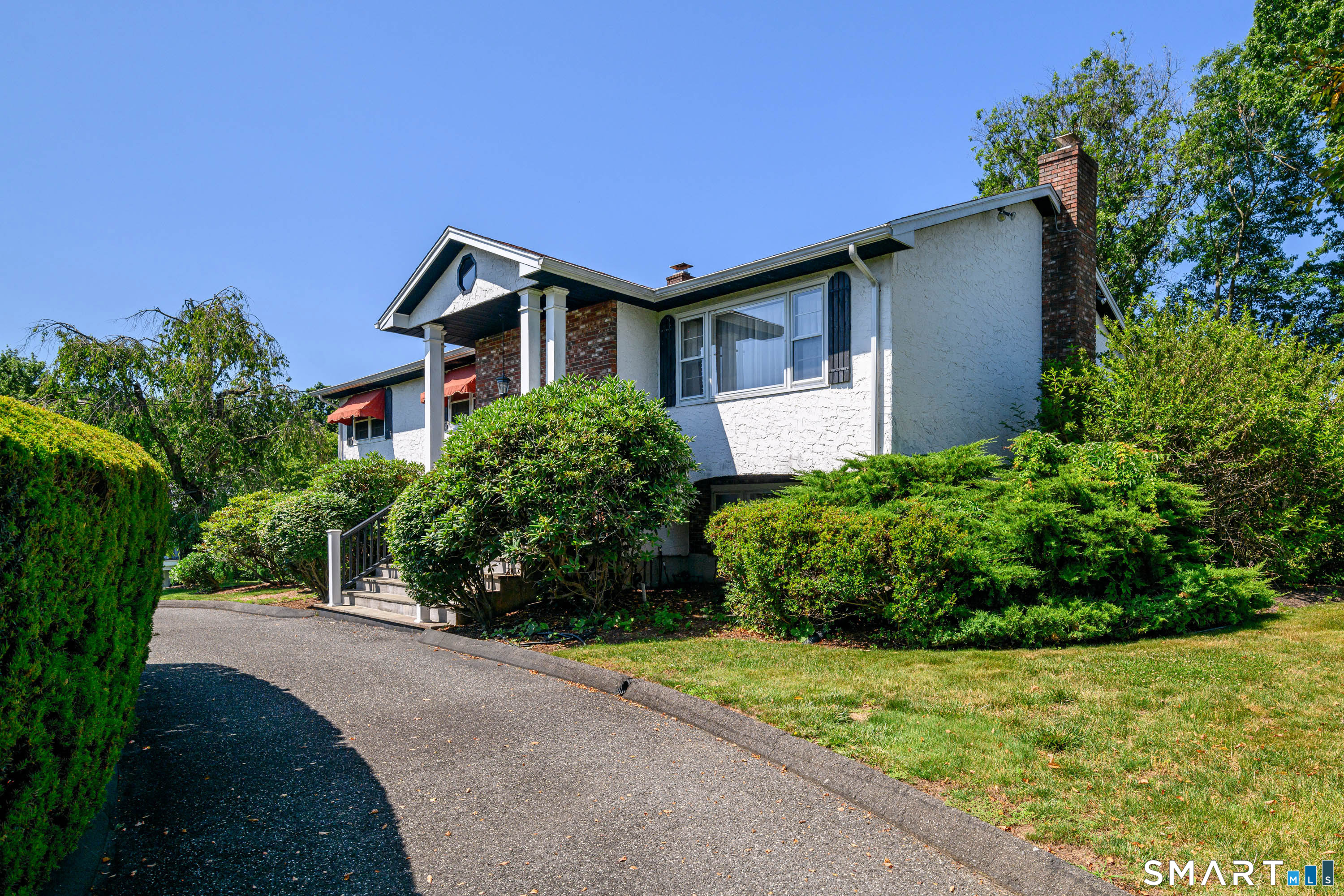 10 Rolf Drive Danbury CT 06810