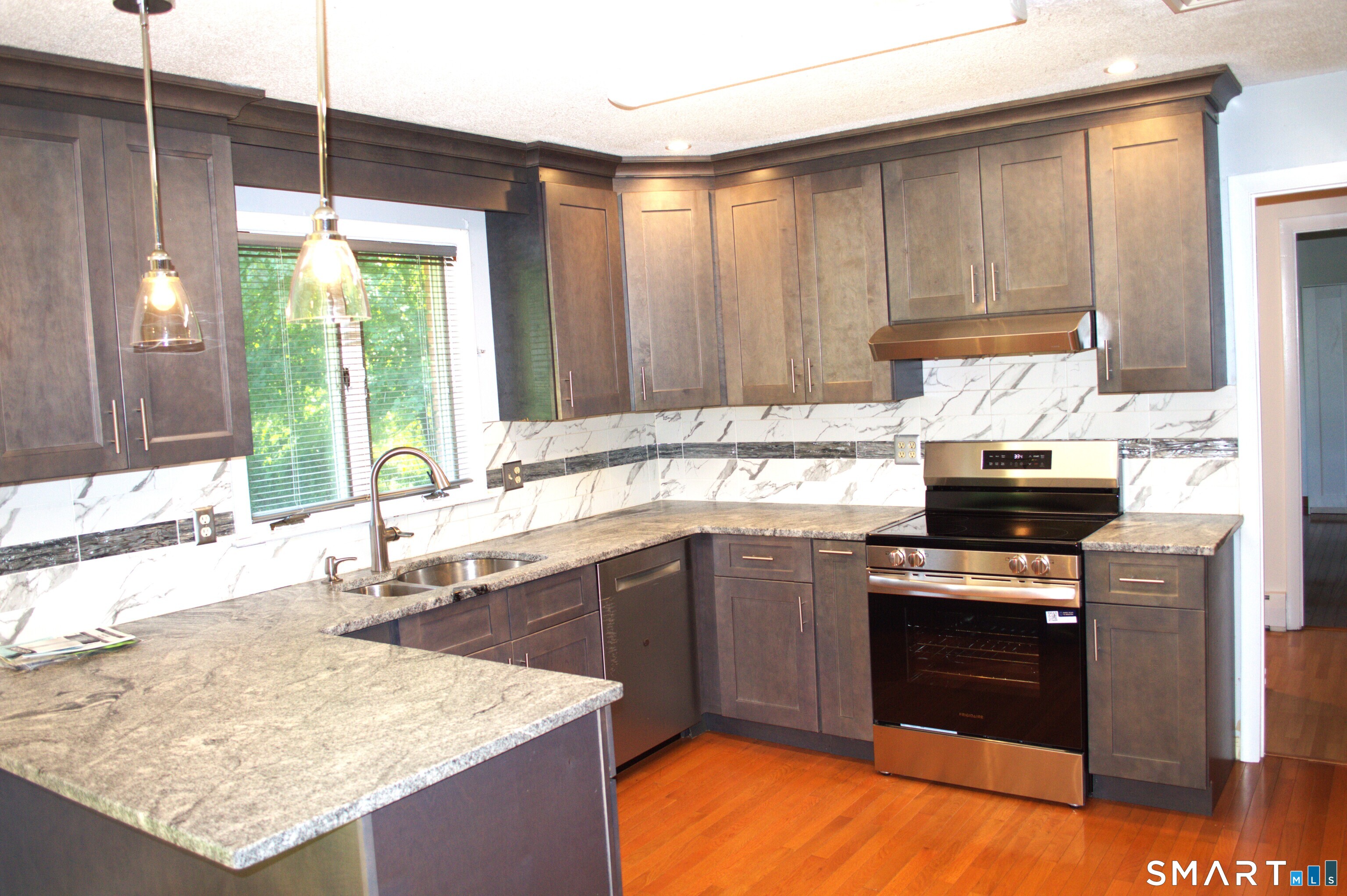 2595 Albany Avenue West Hartford CT 06117