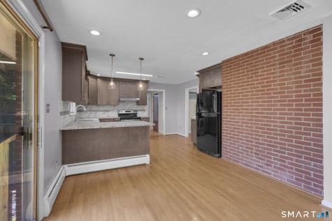 2595 Albany Avenue West Hartford CT 06117