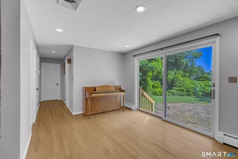 2595 Albany Avenue West Hartford CT 06117