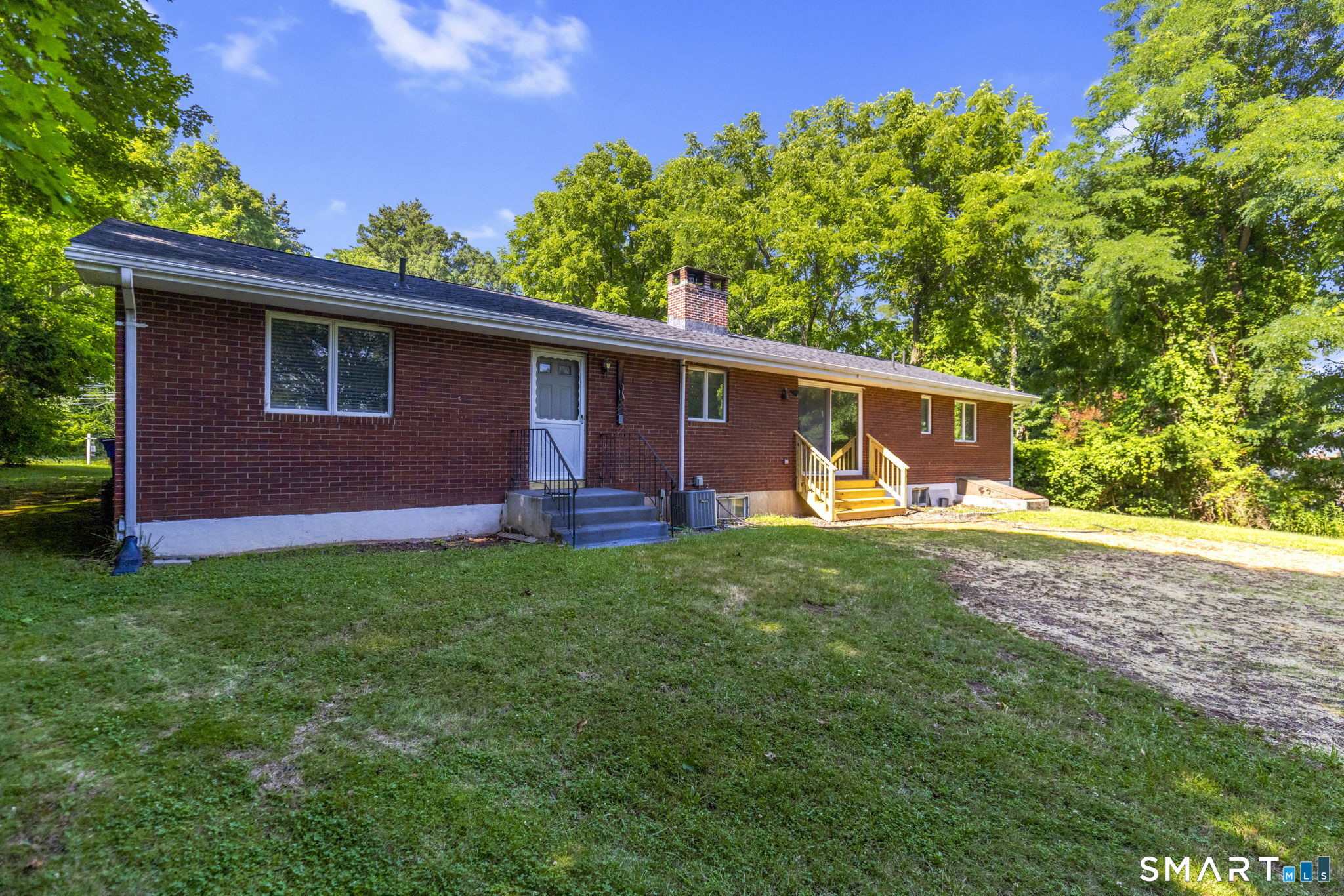 2595 Albany Avenue West Hartford CT 06117