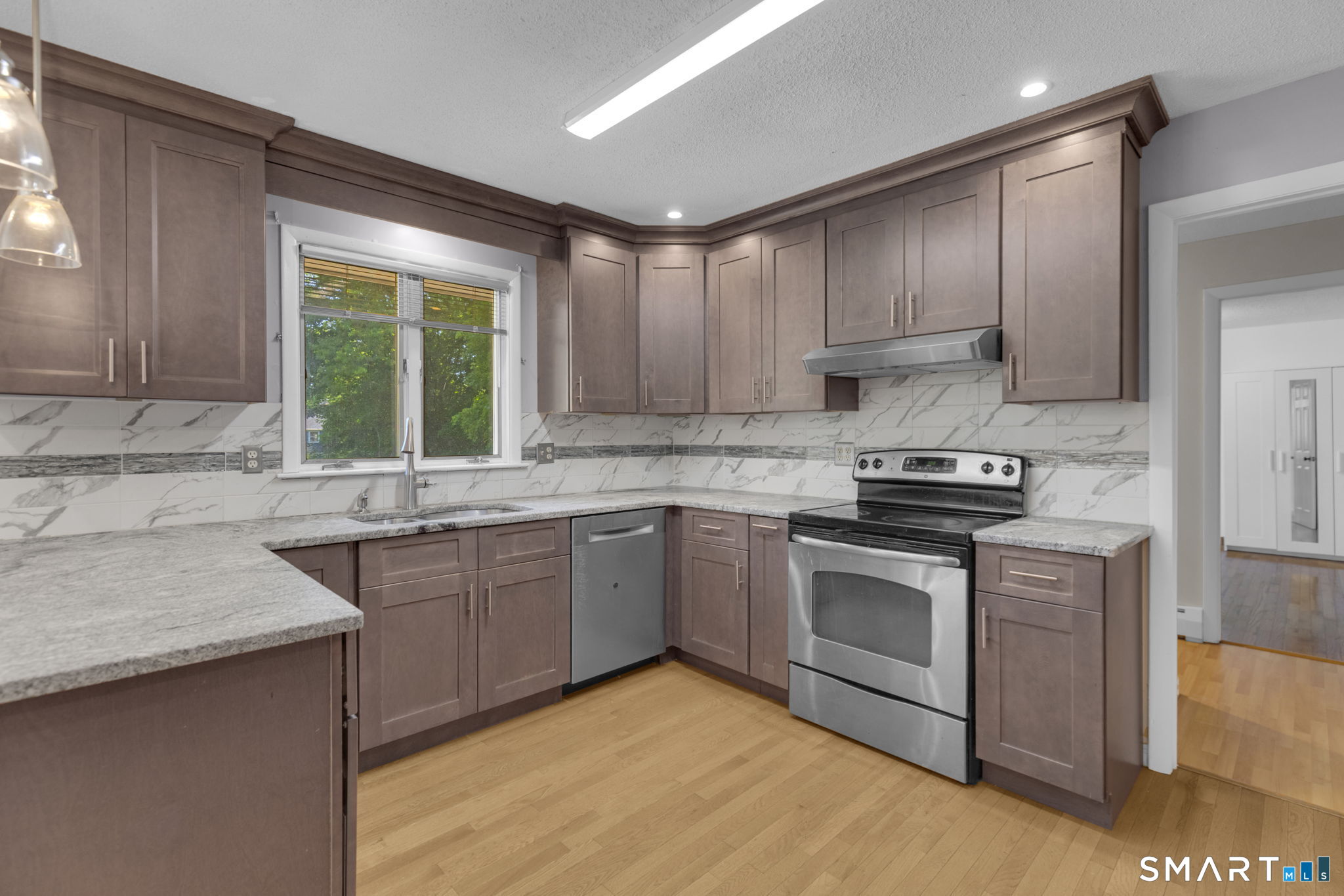 2595 Albany Avenue West Hartford CT 06117