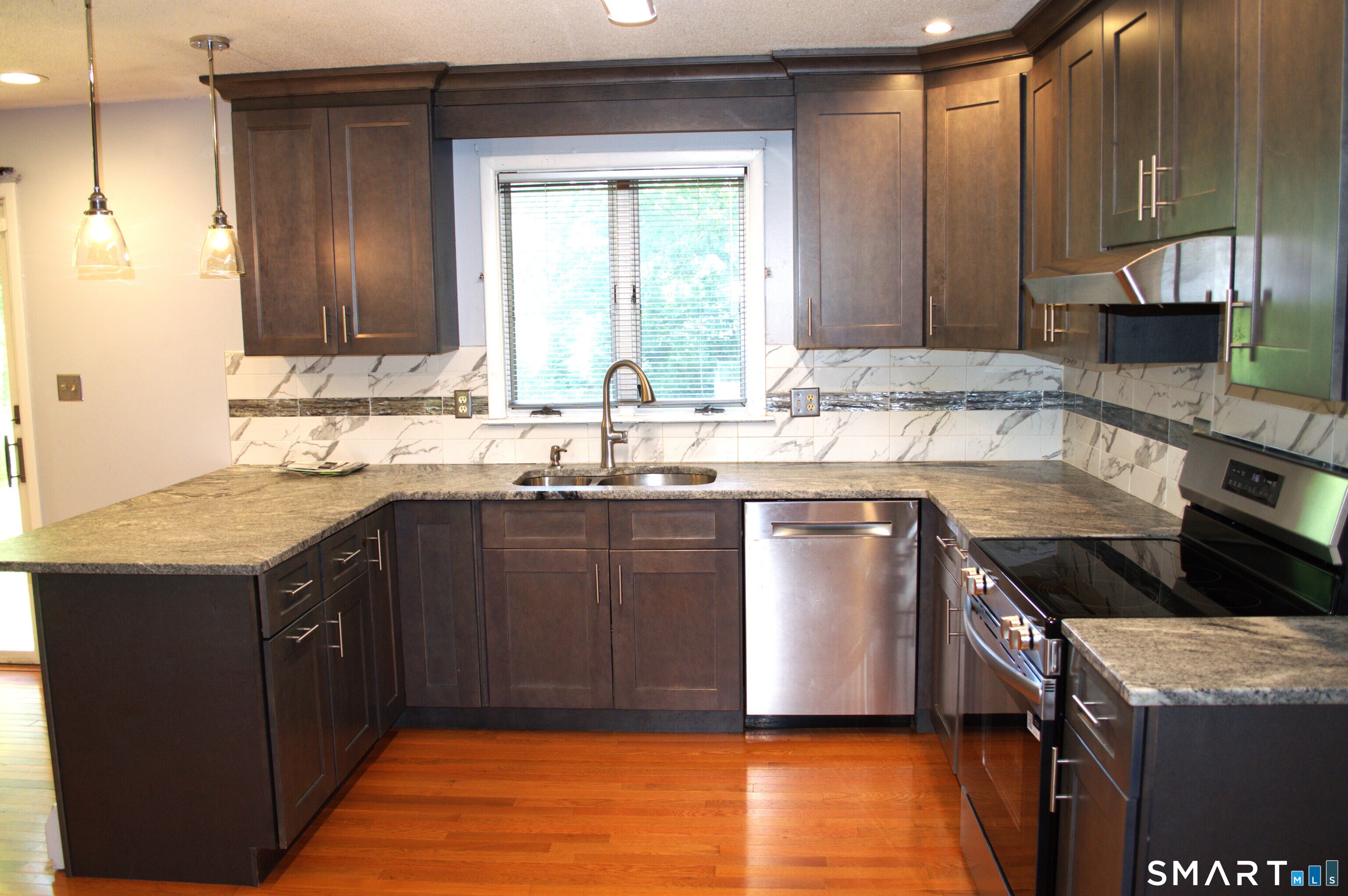 2595 Albany Avenue West Hartford CT 06117