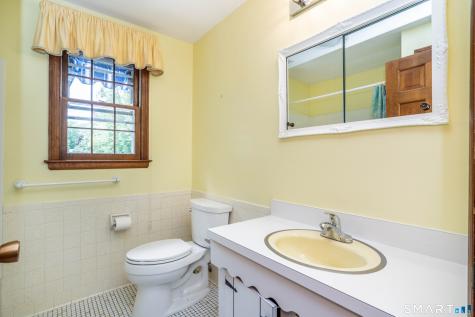 71 Bainton Road West Hartford CT 06117