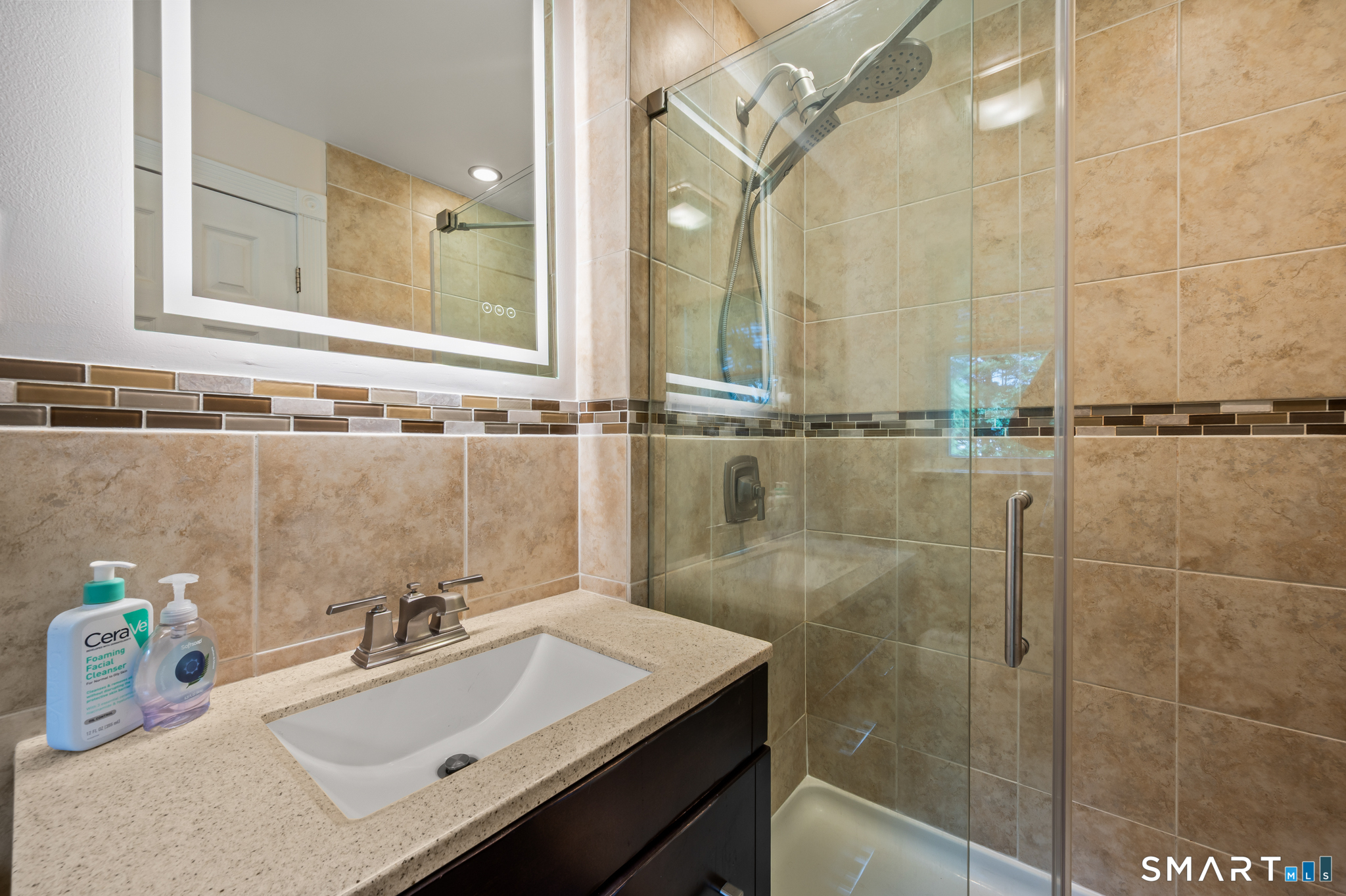 7 Field Drive Simsbury CT 06070