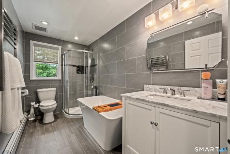 7 Field Drive Simsbury CT 06070