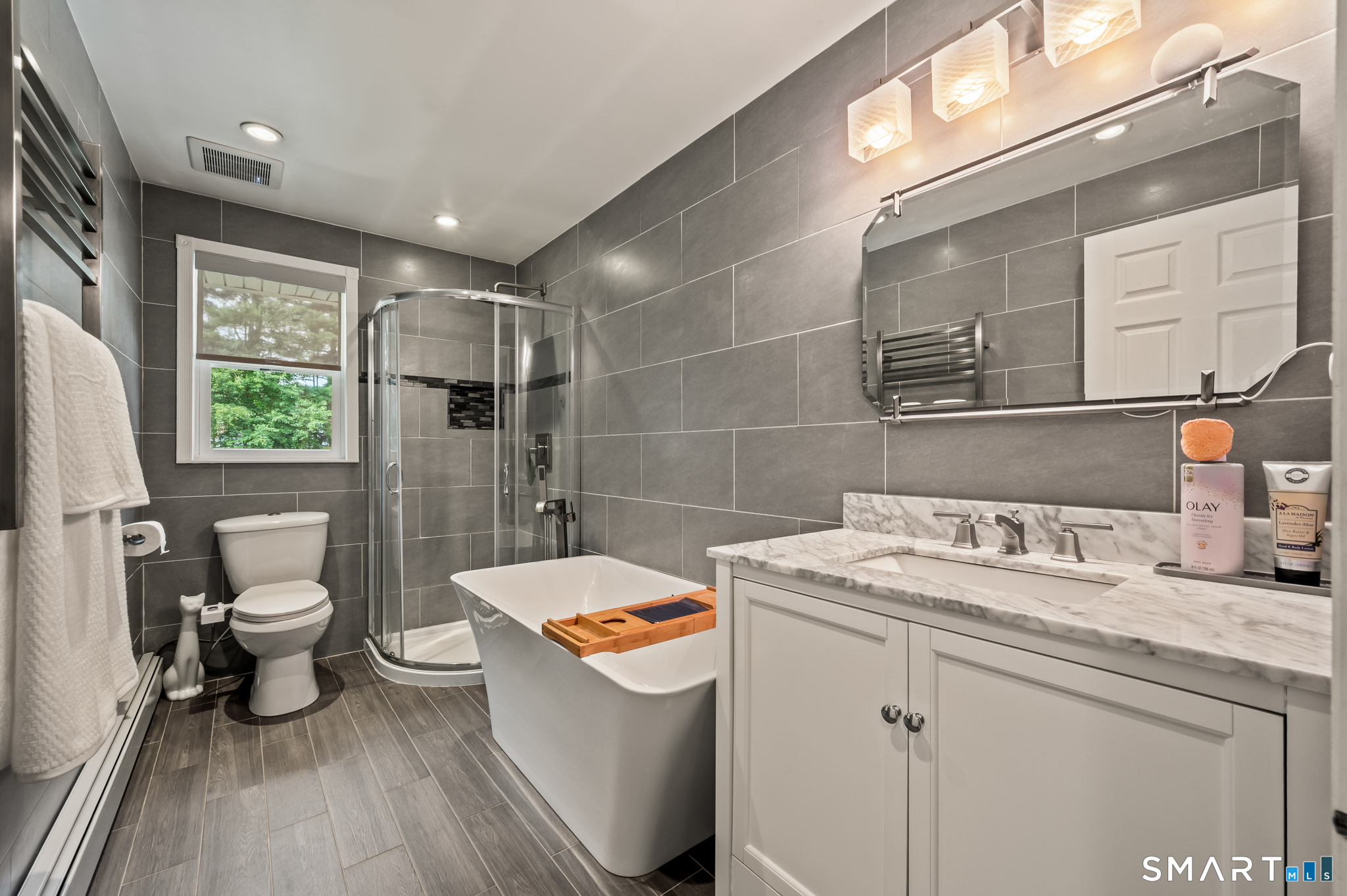 7 Field Drive Simsbury CT 06070