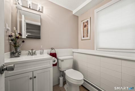 7 Field Drive Simsbury CT 06070