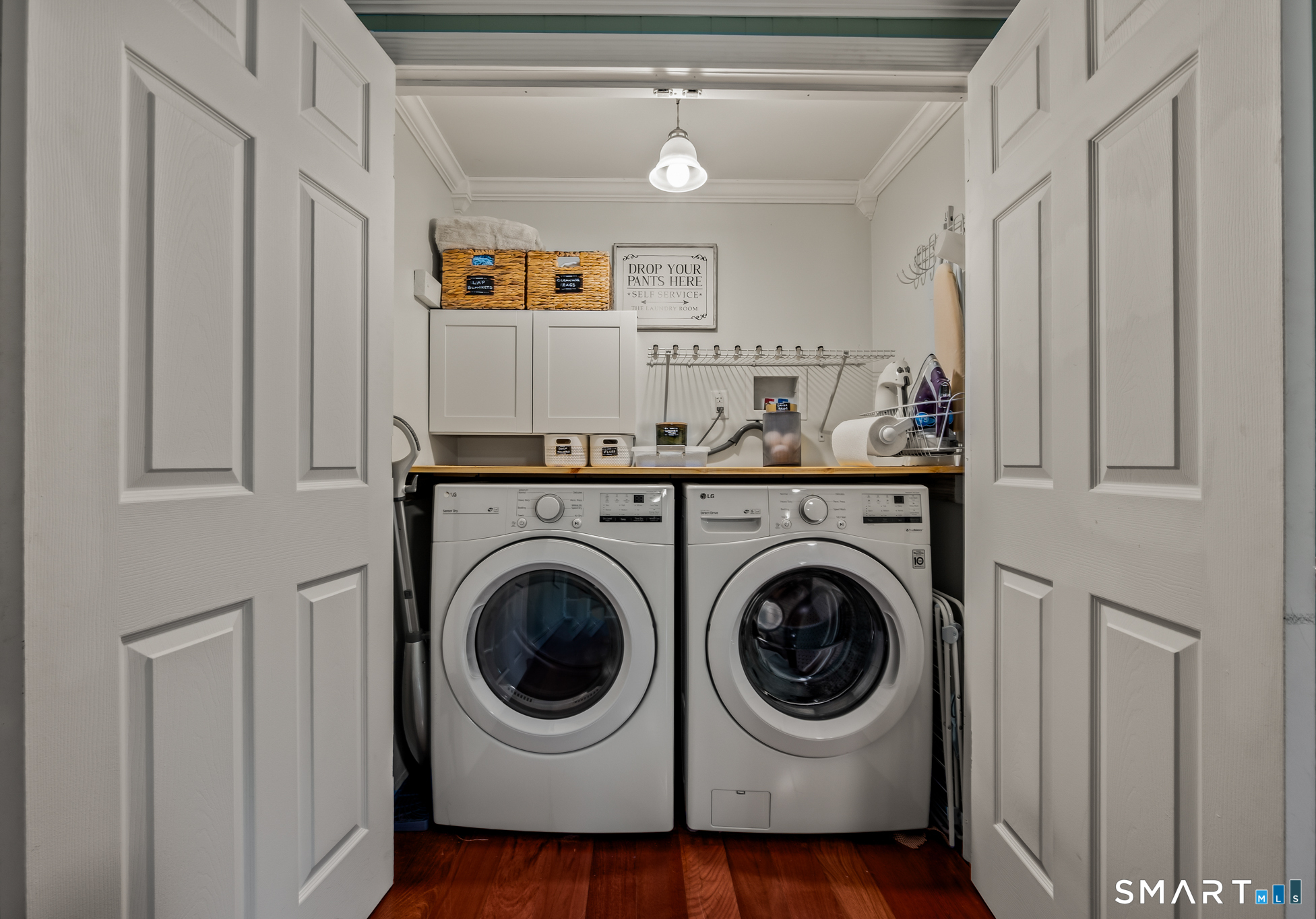 7 Field Drive Simsbury CT 06070