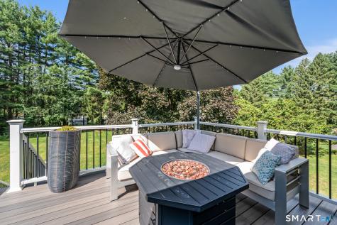 7 Field Drive Simsbury CT 06070
