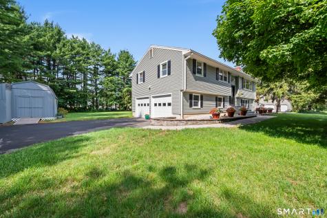 7 Field Drive Simsbury CT 06070